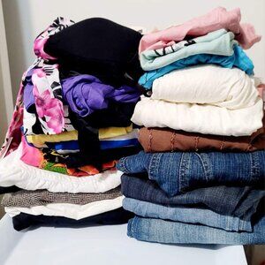 23 pieces mix lot of clothes xs, small, 0, 2